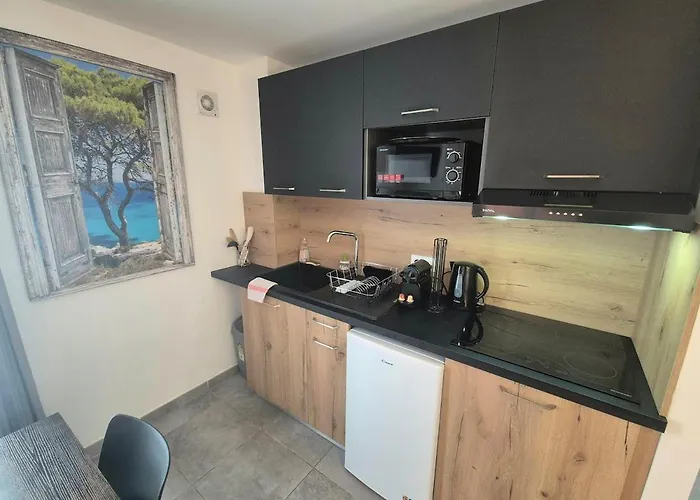 T2 Climatisé Avec Terrasse à 5min Des Plages Appartamento Lecci