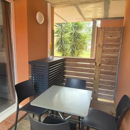 T2 Climatise Avec Terrasse A 5min Des Plages Apartment