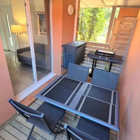 T2 Climatise Avec Terrasse A 5min Des Plages דירה *