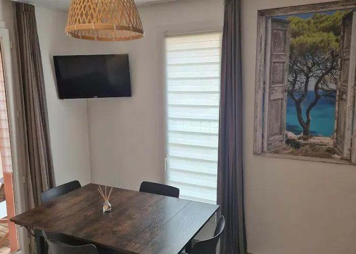 T2 Climatise Avec Terrasse A 5min Des Plages Daire *